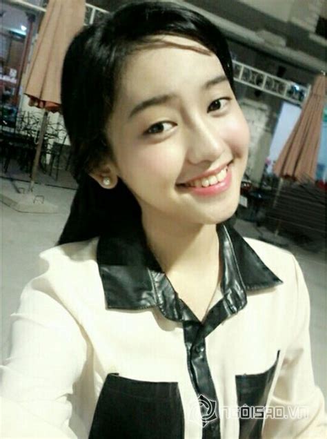 Nhan sắc thật khi chưa dao kéo của hot girl Thúy Vi