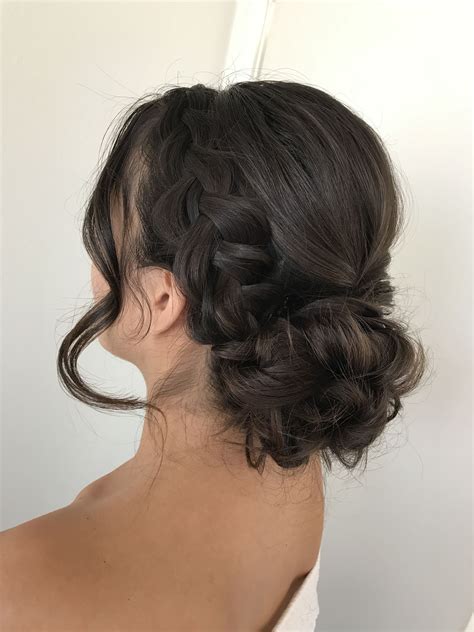 17 Prettiest Halo Braid Hairstyles To Copy Artofit