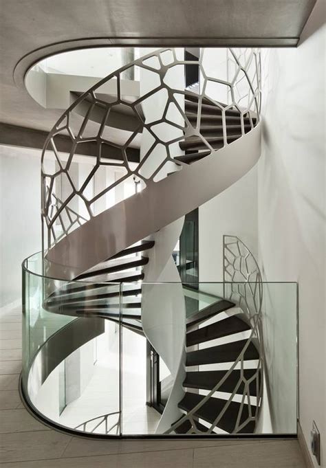 20 escaleras de caracol para casas pequeñas homify