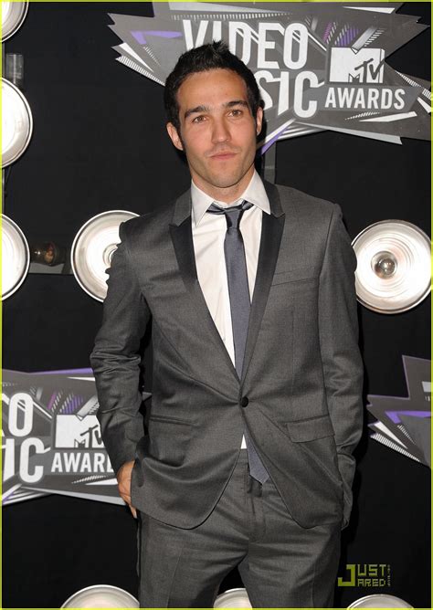 Pete Wentz Gabe Saporta Mtv Vmas Red Carpet Photo