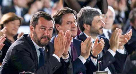 Salvini E Conte L Ultima Mossa Del Leader Leghista Per Restare In Gioco