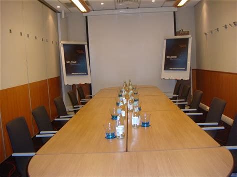 Meeting Rooms at Novotel London Heathrow Airport, Novotel (London ...