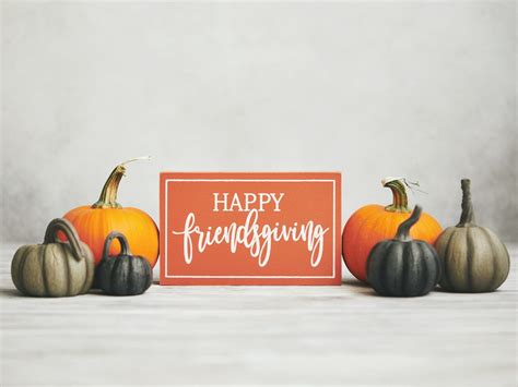 Festive ideas & tips to celebrate Friendsgiving | Student Affairs