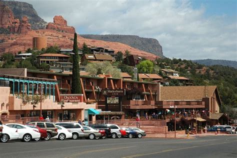 Sedona, Arizona – Small Town Explorer