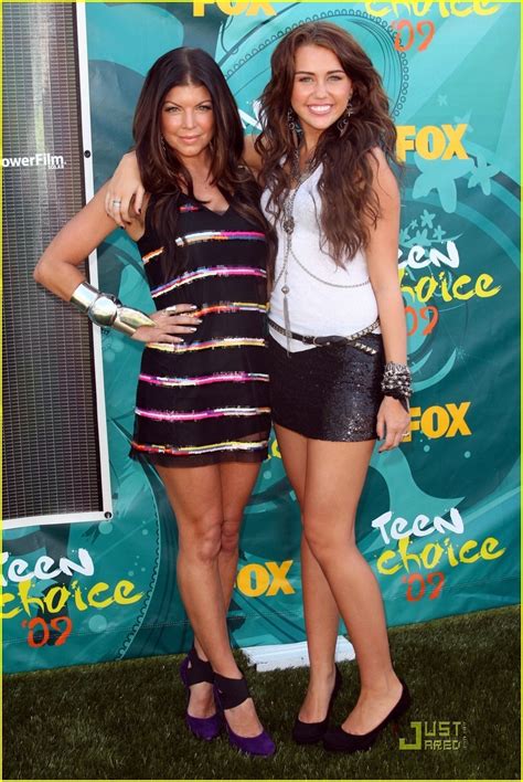 Miley Cyrus Teen Choice Awards 2009 Miley Cyrus And Selena Gomez Photo 7574158 Fanpop