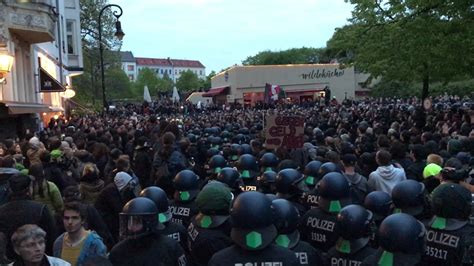 1 Mai Demo Kreuzberg Randale 4 YouTube