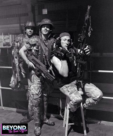 Mark Rolston Bill Paxton And Trevor Steedman On The Set Of Aliens