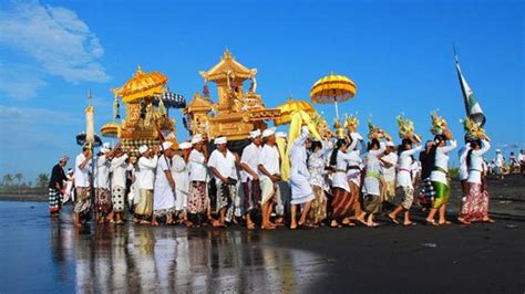 Tak Hanya Nyepi Ini Hari Raya Umat Hindu Di Bali Selama Maret