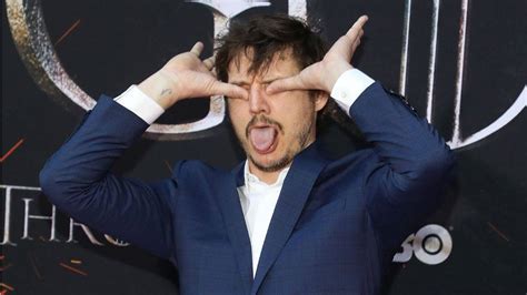 Pedro Pascal Revela Que Se Le Infectaron Los Ojos Por Permitir Que Sus