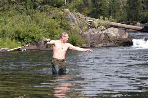 Vladimir Putin Shares His Shirtless Camo Wearing Vacation Pictures