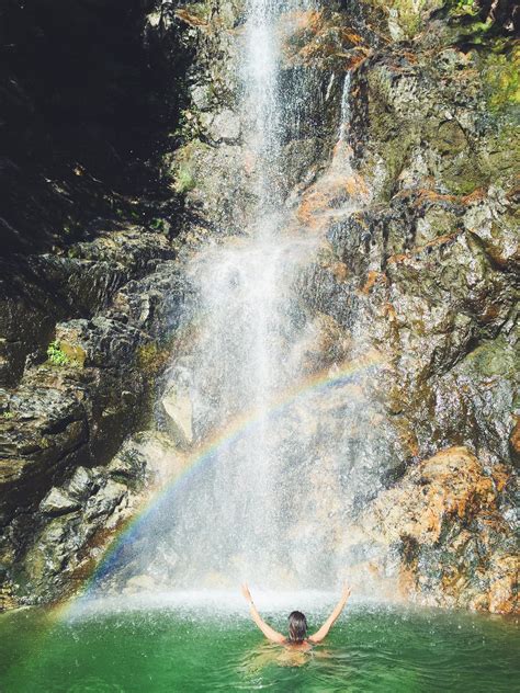 Immersing Yourself in the Breathtaking Scenic Views of Norvan Falls 1