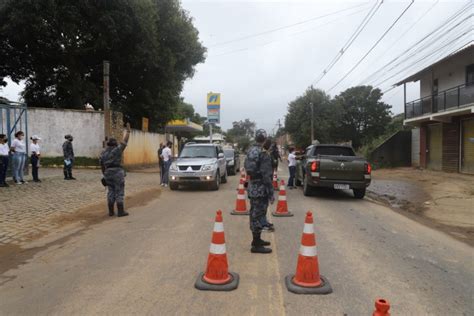 Guarda Mirim De B Zios Participa De A Es Sobre Outubro Rosa