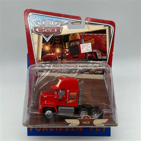 Disney Pixar Cars Movie - World of Cars Movie Scene - Deluxe Mack (Sem ...