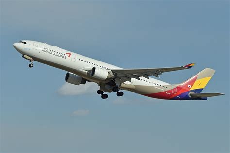 Asiana Airlines Fleet Airbus A330 300 Details And Pictures