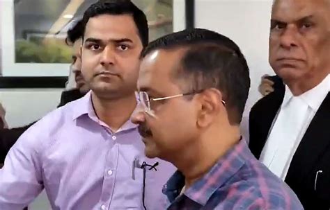 अरविंद केजरीवाल को हाई कोर्ट से तगड़ा झटका ईडी की गिरफ्तारी से नहीं मिली अंतरिम राहत India Tv