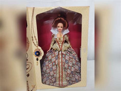 1994 The Great Eras Collection Elizabethan Queen Barbie Northern