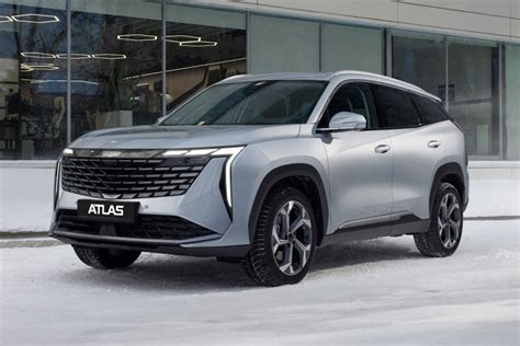 Представлен кроссовер Geely Atlas второго поколения для России Авторевю