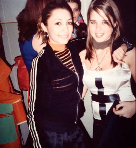 Adevărul care infirmă bancurile cu blonde Câte clase și ce studii are