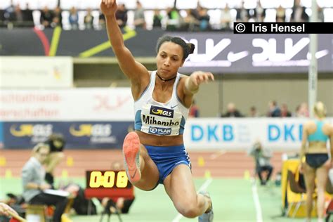 Malaika Mihambo Und Alina Kenzel Gl Nzen Im Glaspalast Mit Em Norm