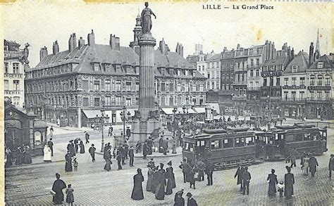 Lille La Grand Place Carte Postale Ancienne Et Vue D Hier Et