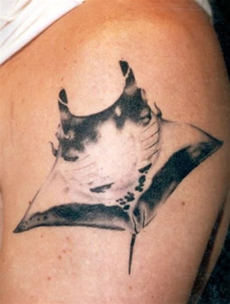 25 Cool Stingray Tatoo Designs Ideas