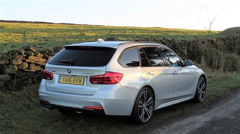 Bmw 330d Touring Xdrive M Sport Review Car Indicators