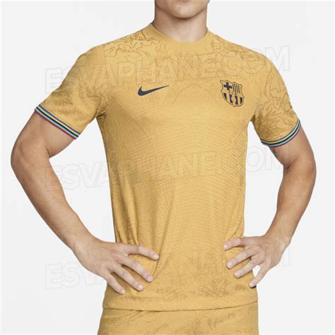 Camisa Reserva Do Barcelona Traz Inspira O Em Medalha