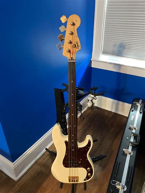 Squier Partscaster Fretless P Bass Olympic White Reverb