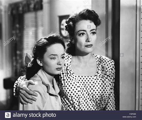 Mildred pierce 1945 ann blyth hi-res stock photography and images - Alamy