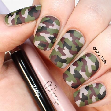 30 Gorgeous Nailart Ideas That Every Woman Would Simply Fall In Love