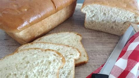 Easy Homemade Amish White Bread The Recipe Bowl