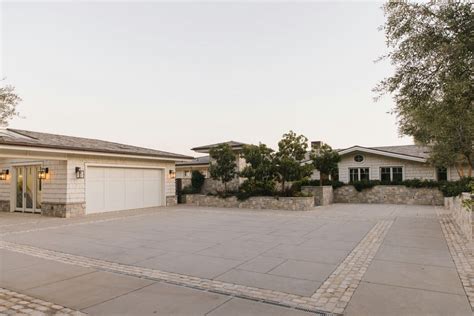 PCH Cape Cod Beach Style Exterior Los Angeles By Burdge