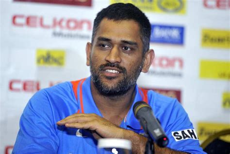 Muttiah Muralitharan Reveals Why Ms Dhoni Batted Ahead Of Yuvraj Singh