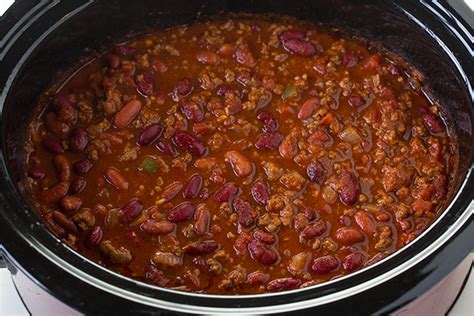 SLOW COOKER CHILI – Recipes 2 Day