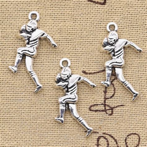 Pcs Charms Fu Ball Player Sporter X Mm Antike Silber Farbe