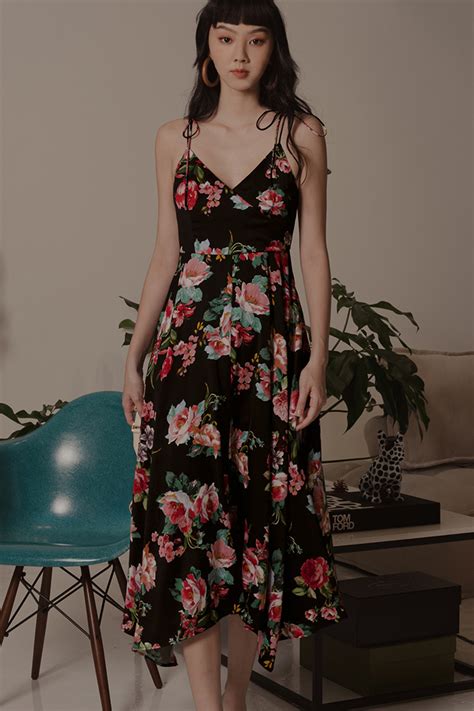 Azalea Maxi In Black Fash Mob