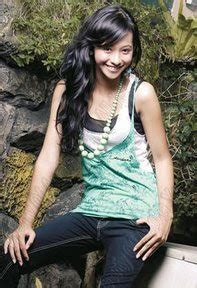 Foto Sexy Poppy Bunga Hot Gadis