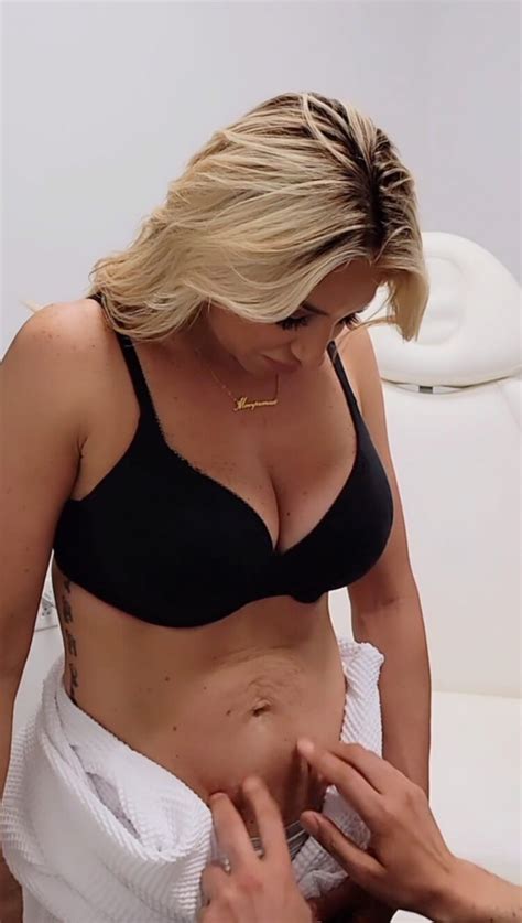 8 Hot Sexy Danielle Cabral Bikini Pics