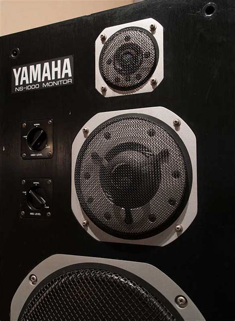 Yamaha NS-1000