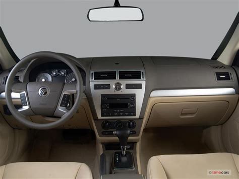 2007 Mercury Milan: 7 Interior Photos | U.S. News