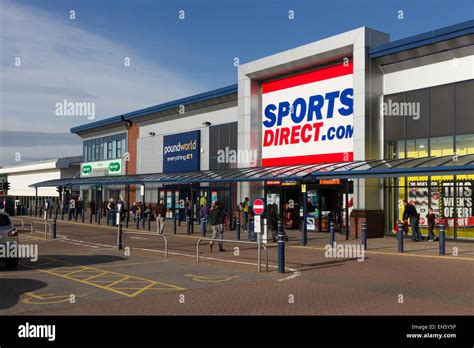 Sports Direct Signage Hi Res Stock Photography And Images 56 Off