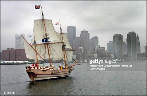 40 Godspeed Ship Stock Photos High Res Pictures And Images Getty Images