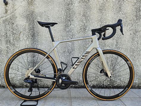 Canyon Endurace CF SLX 8 Di2 Aero utilizado en M buycycle España