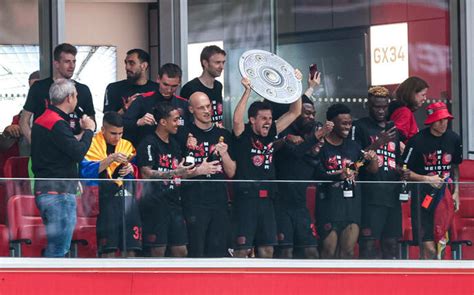 Deutscher Meister Leverkusen You Ll Never Wait Alone Fussballdaten