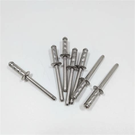 China Manufacturer Stainless Structural Multi Grip Rivets Structural