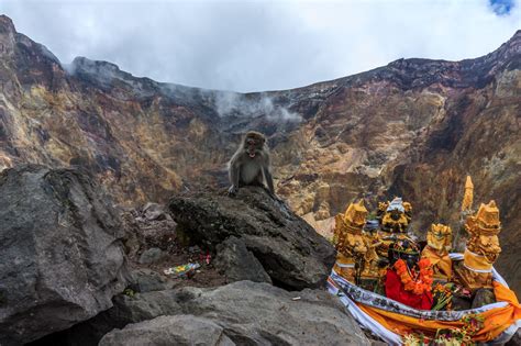 Misteri Dan Sejarah Letusan Gunung Agung Manusia Lembah