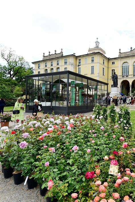 Orticola 2023 look e cappelli più stravaganti che mai alla