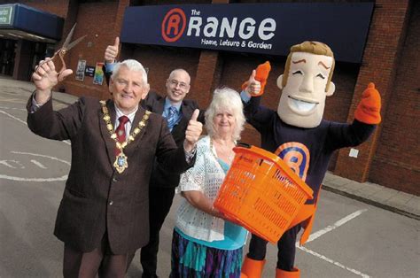 Hundreds Gather As The Range Opens Its Doors The Evesham Observer