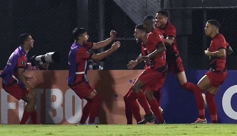 AthleticoPR Faz Histria E Vence O LibertadPAR Na Libertadores