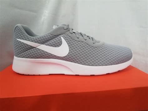 Tenis Nike Tanjun Gris Y Blanco Hombre En Mercado Libre